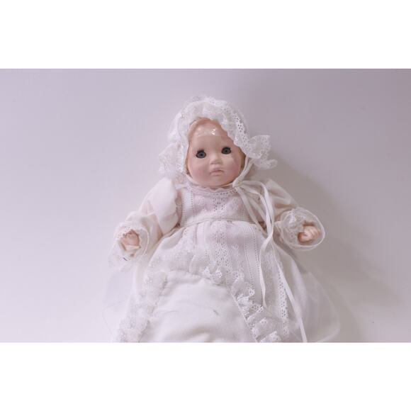 Pauline, Porcelain Doll, White Baptism Outfit, Vintage Gift Idea ~ 250827-WH 565 - Picture 1 of 4
